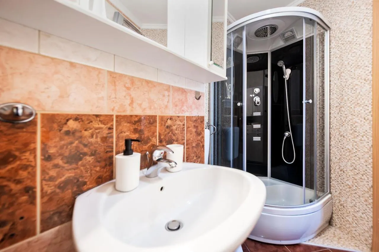 Ap Downtown Apartment Rovinj 0*,